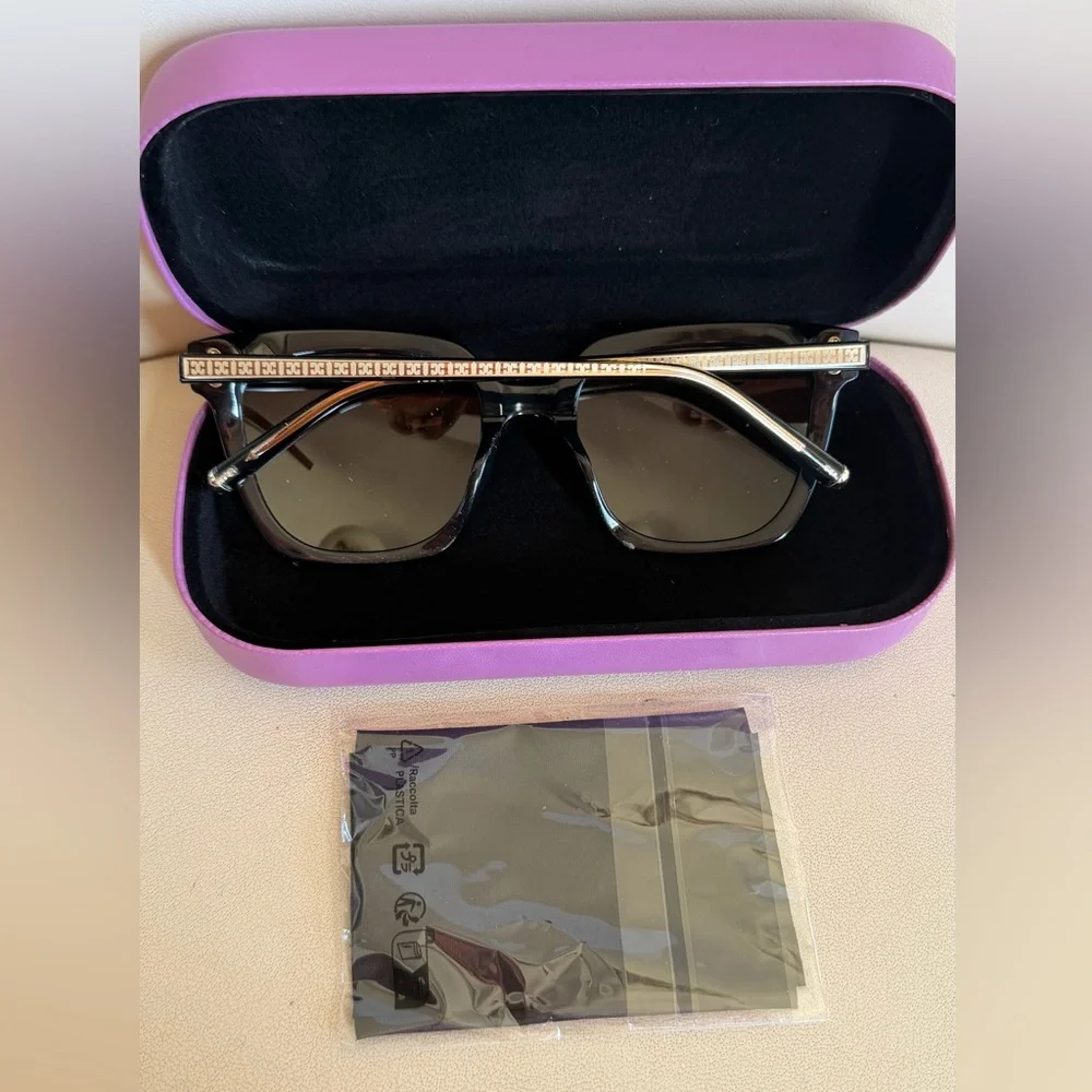 ESCADA SESF56K Black Sunglasses. W/Case & Cloth! NEW! RT $ 169. - Picture 2 of 8